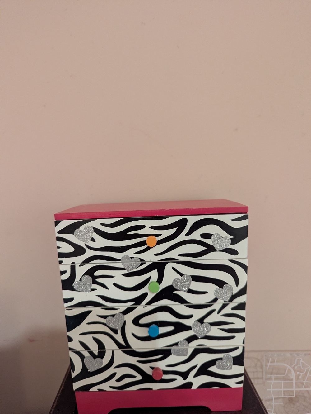 Kohl's Bright Pink Jewelry Box
